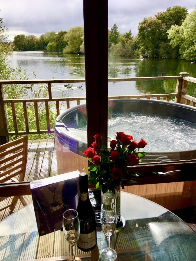 Holly Lodge 12 Hot Tub Йорк Екстер'єр фото